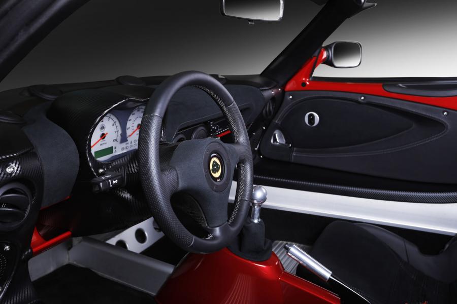 Интерьер Lotus Elise S by Carbon Motors 2017 года  (фото 4 из 14)